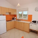 Apartment With Parking Space - 7252